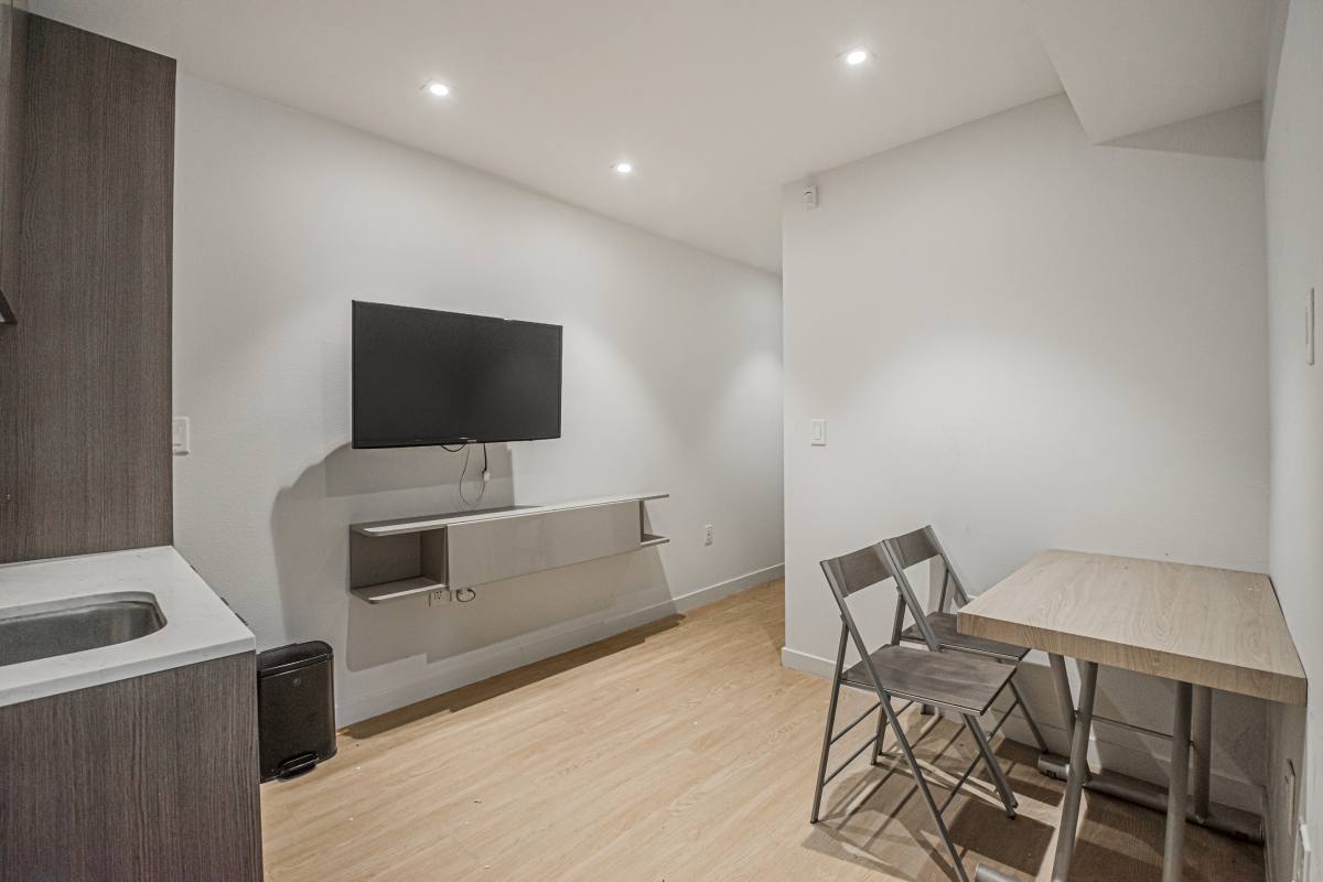 Condo for rent at 58695B W 88th St #5B, Los Angeles, CA 90045
