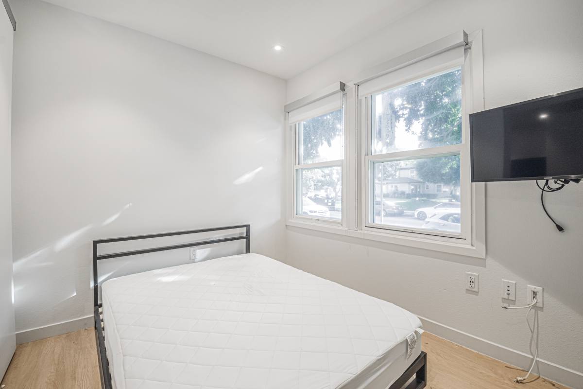 Condo for rent at 58695B W 88th St #5B, Los Angeles, CA 90045