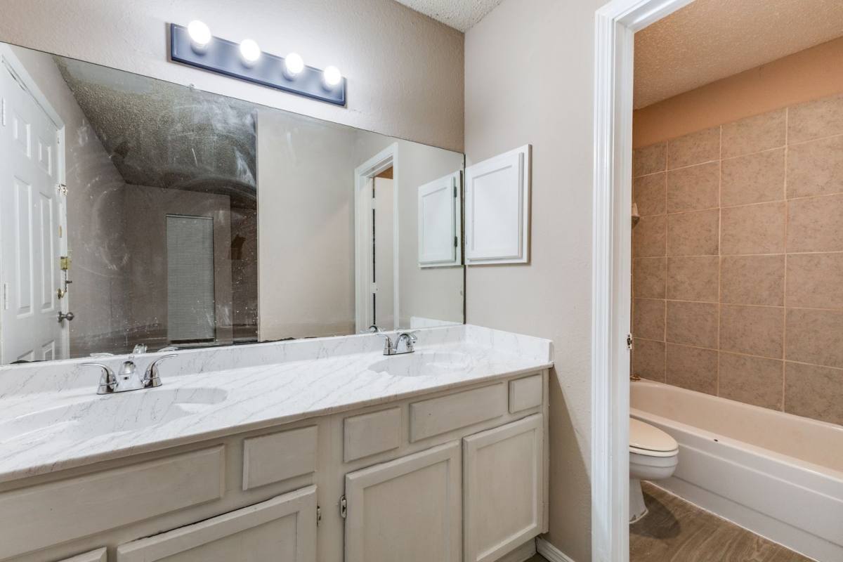 House for rent at 9833 Walnut St, Dallas, TX 75243