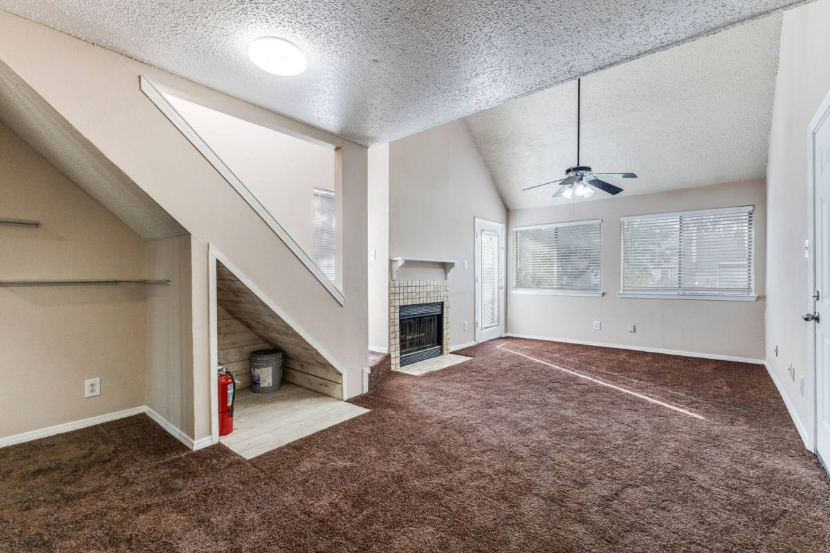 House for rent at 9833 Walnut St, Dallas, TX 75243