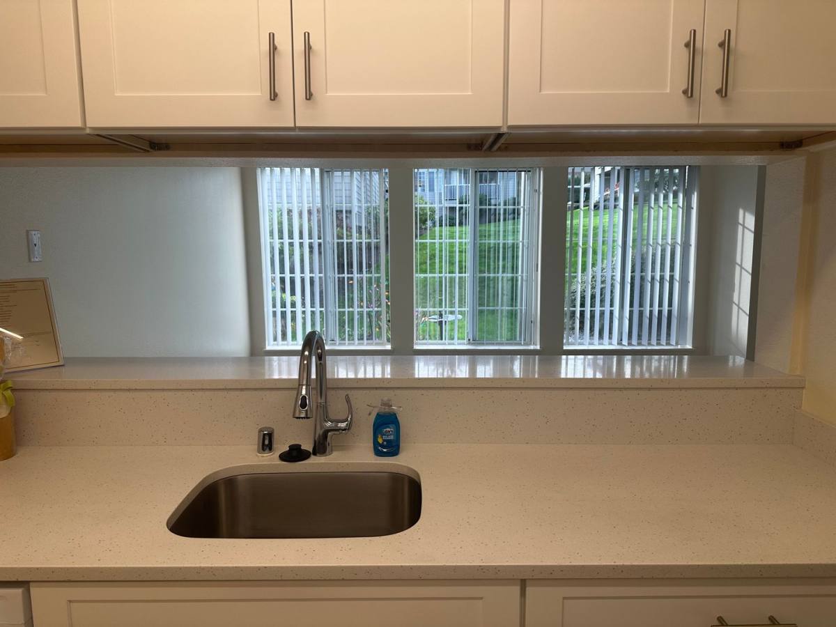 Apartment for rent at 17525 NE 40th St, Redmond, WA 98052