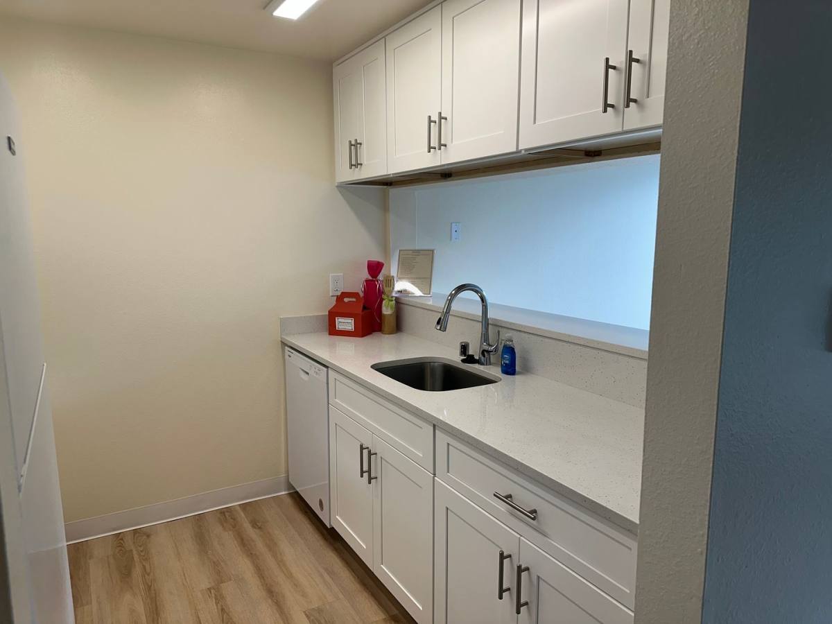 Apartment for rent at 17525 NE 40th St, Redmond, WA 98052
