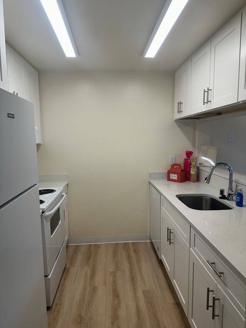 Apartment for rent at 17525 NE 40th St, Redmond, WA 98052