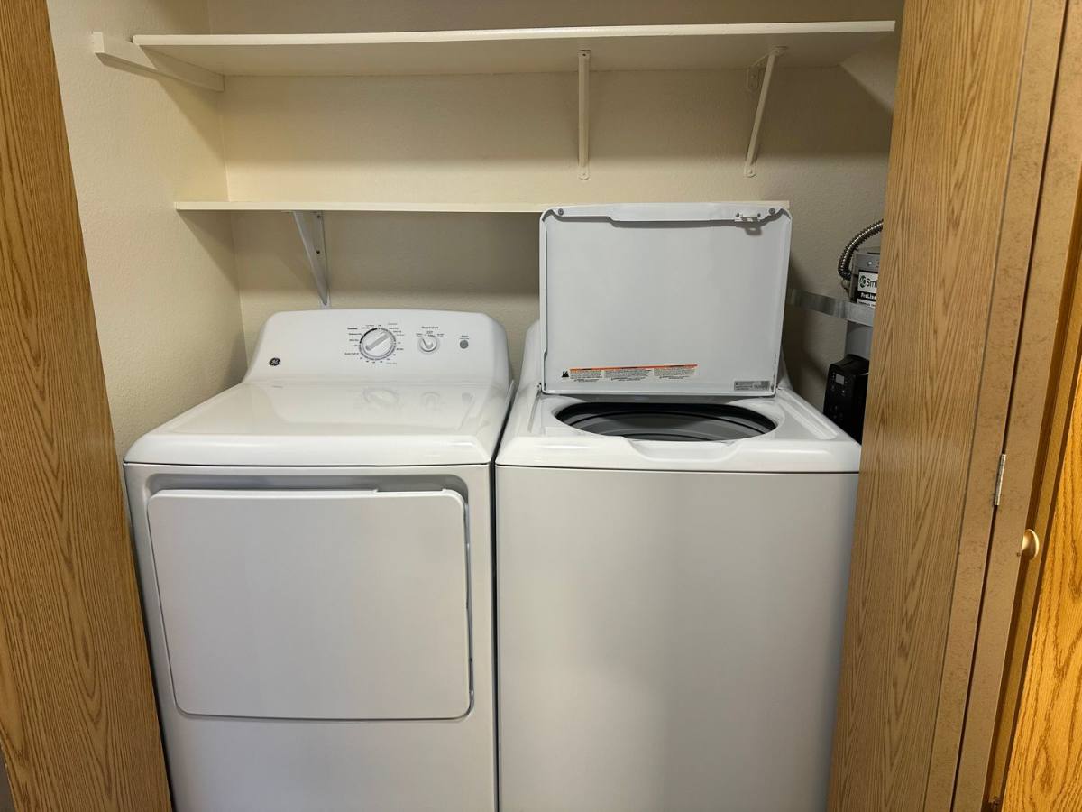 Apartment for rent at 17525 NE 40th St, Redmond, WA 98052