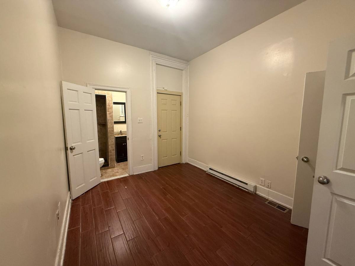 Apartment for rent at 1819 W Oxford St, Philadelphia, PA 19148