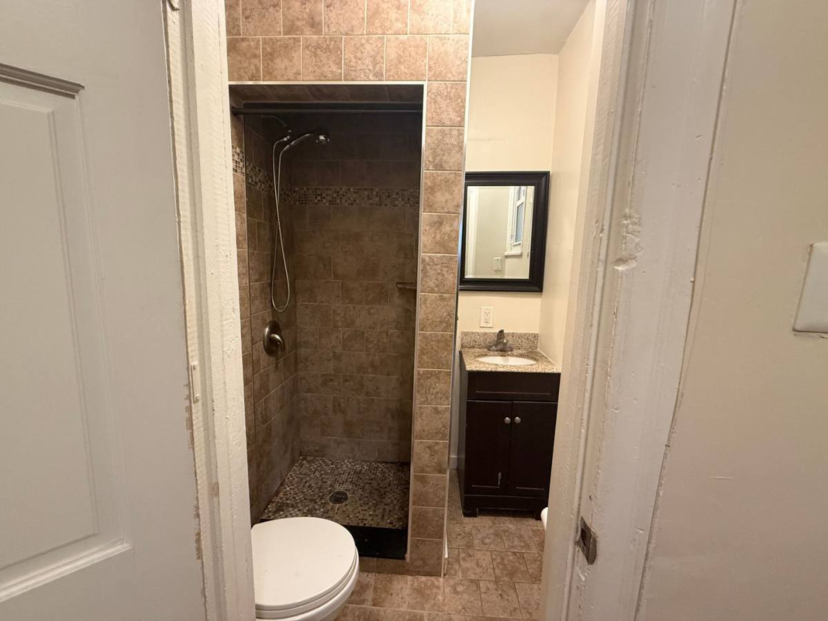 Apartment for rent at 1819 W Oxford St, Philadelphia, PA 19148