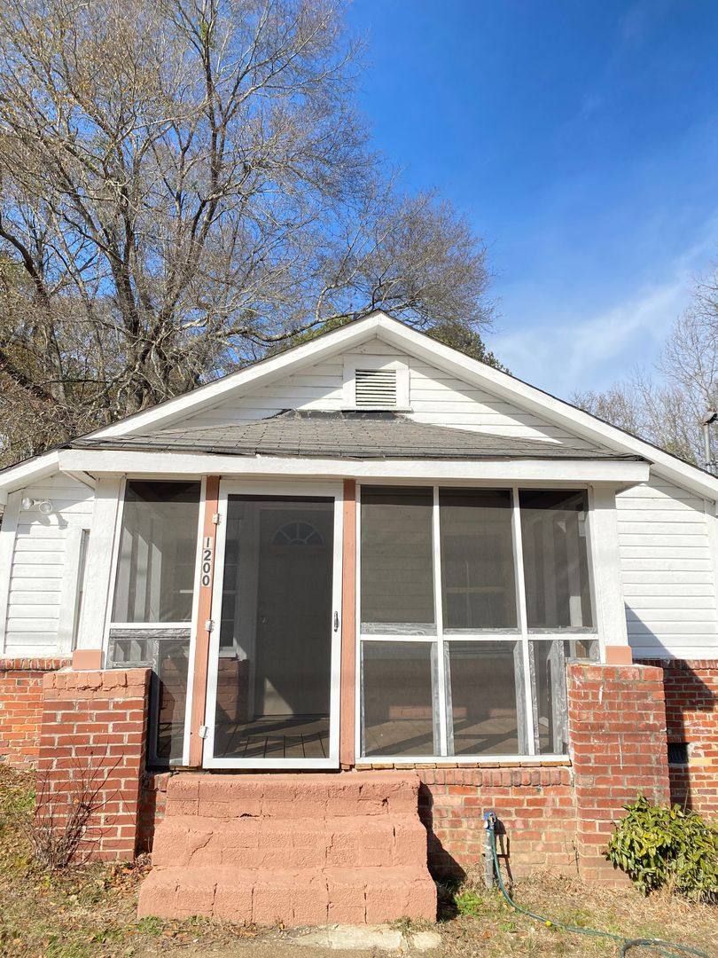 House for rent at 1200 Martin Luther King Dr, Auburn, AL 36832