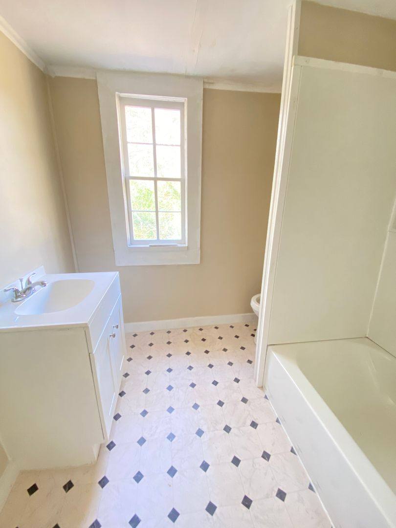 House for rent at 1200 Martin Luther King Dr, Auburn, AL 36832