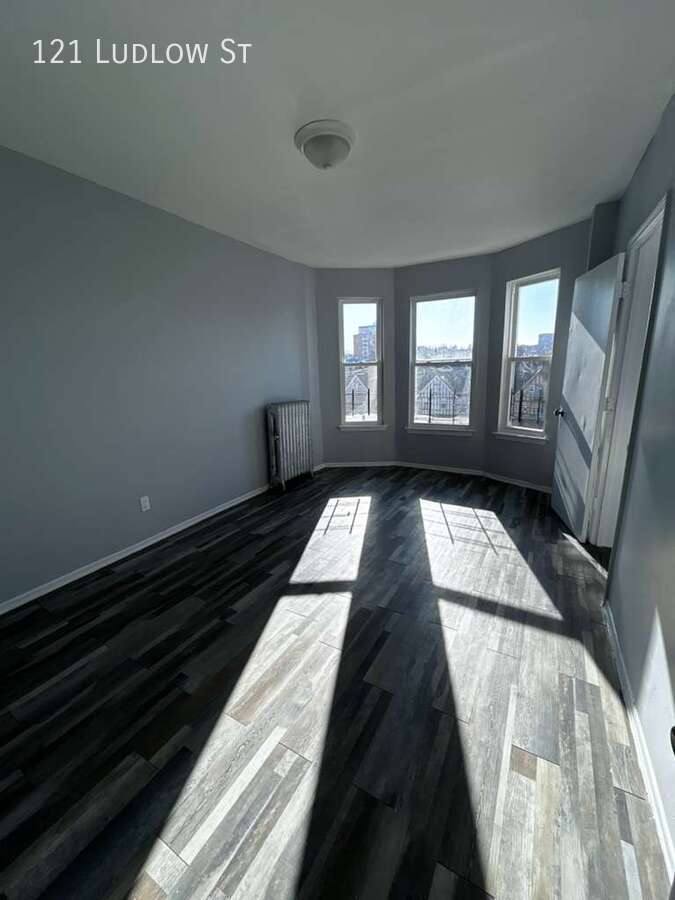 Apartment for rent at 121 Ludlow St, Yonkers, NY 10705