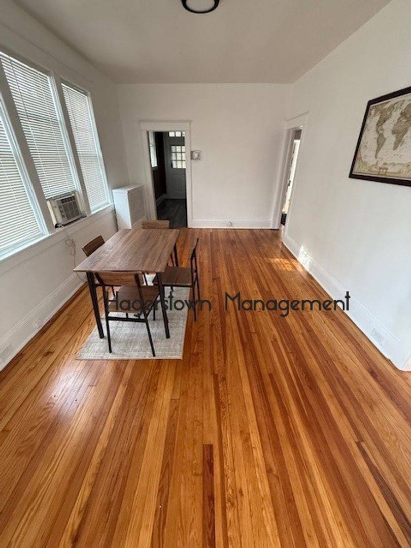 Apartment for rent at 1128 Hamilton Blvd, Hagerstown, MD 21742