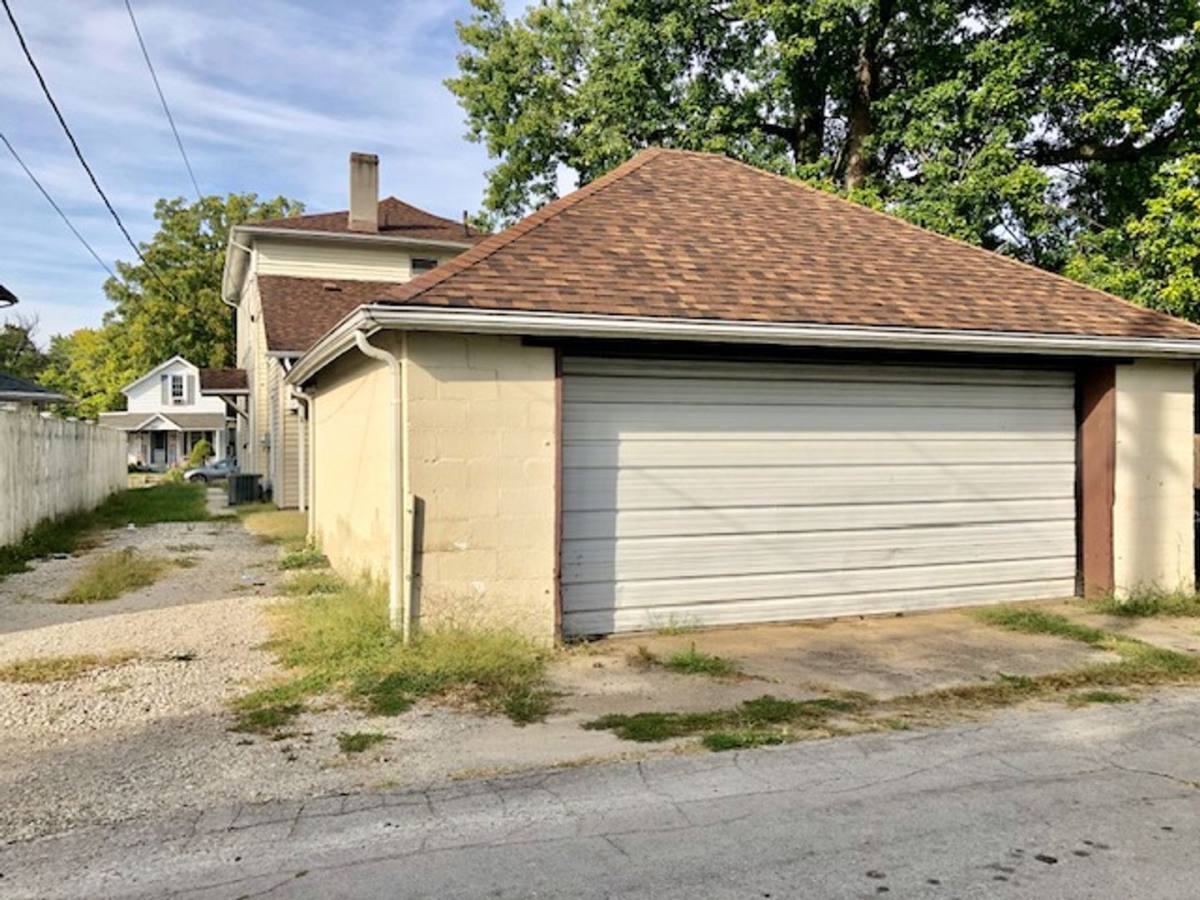 Apartment for rent at 548 E Pearl St, Miamisburg, OH 45342
