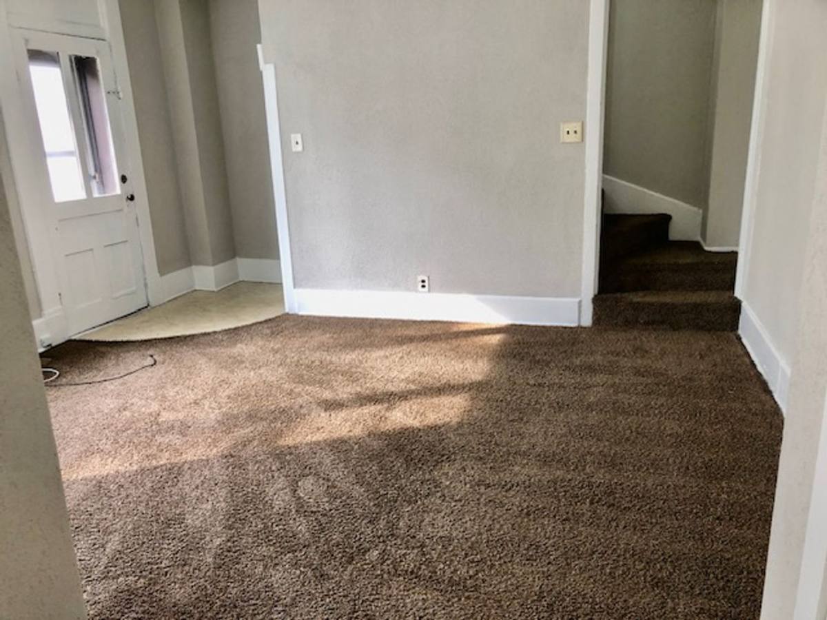 Apartment for rent at 548 E Pearl St, Miamisburg, OH 45342