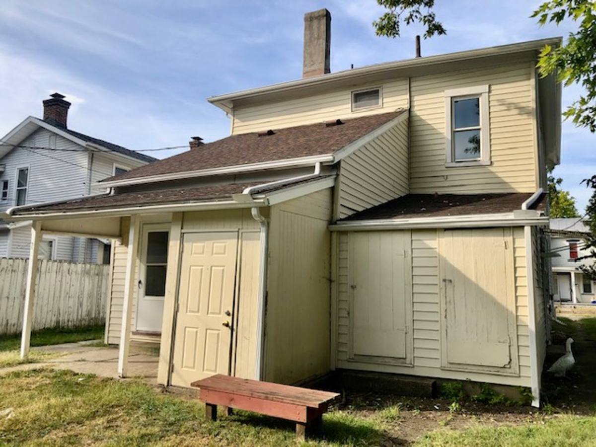 Apartment for rent at 548 E Pearl St, Miamisburg, OH 45342