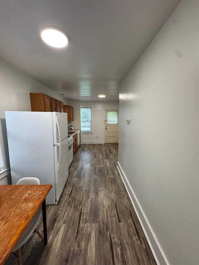 House for rent at 942 Woodlawn Ave, Ann Arbor, MI 48104