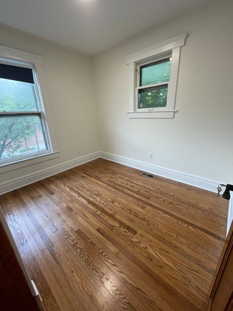 Apartment for rent at 412 Ewilliam St, Ann Arbor, MI 48104