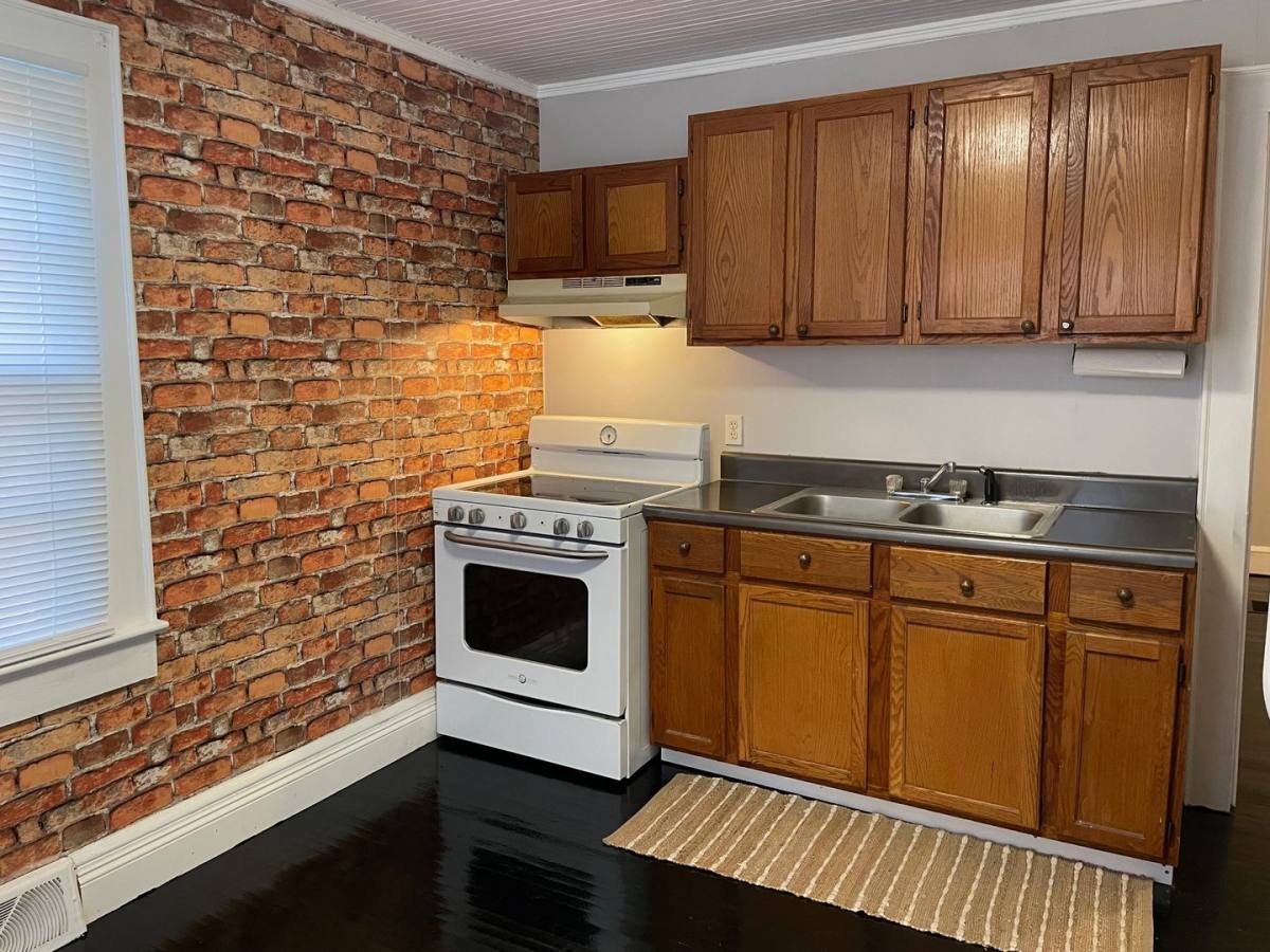 Apartment for rent at 1263 A-B-C Winslow Ave, Asheboro, NC 27205
