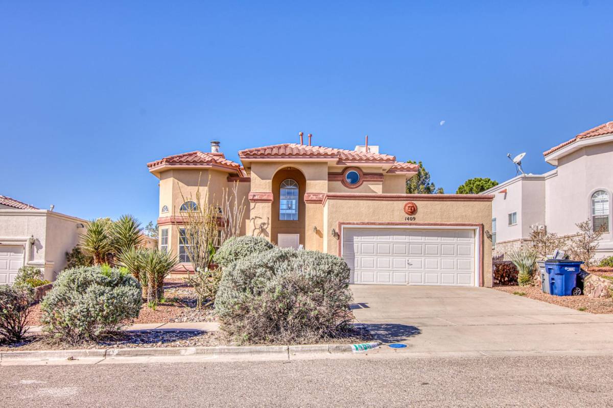 House for rent at 1409 Black Ridge Dr, El Paso, TX 79912