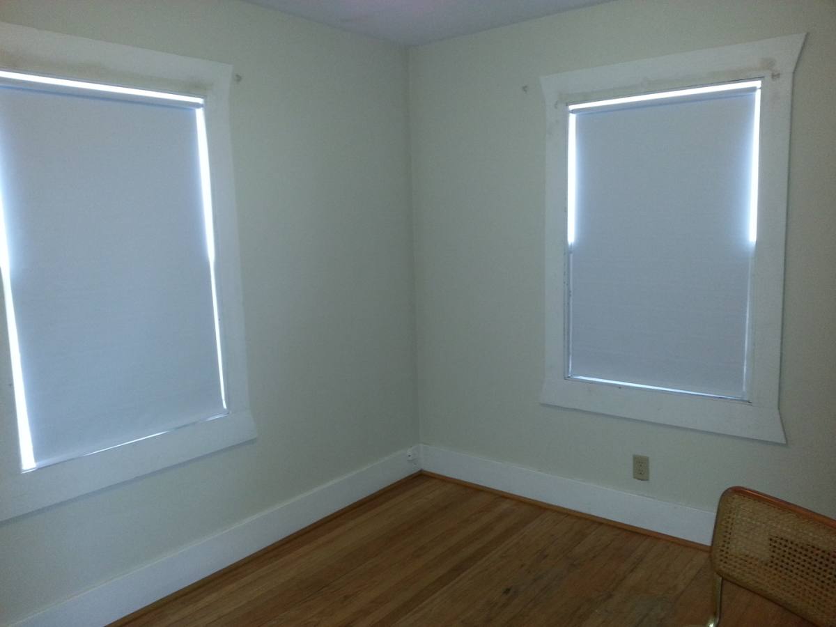 Apartment for rent at 224 1 2 S Linn, Iowa City, IA 52240