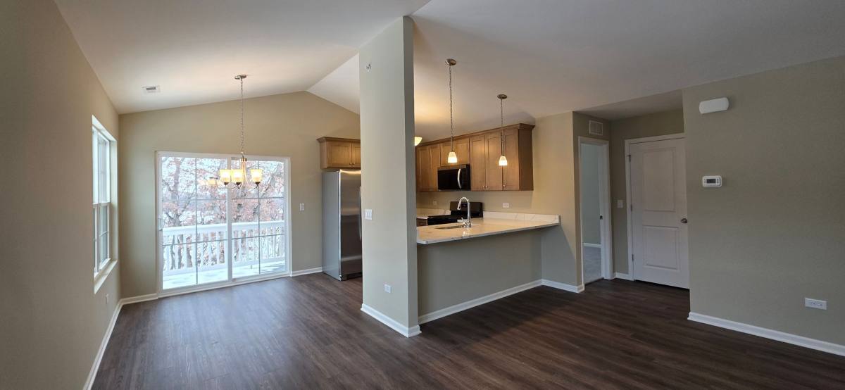 Apartment for rent at 384 Timber Pointe Dr, Joliet, IL 60431