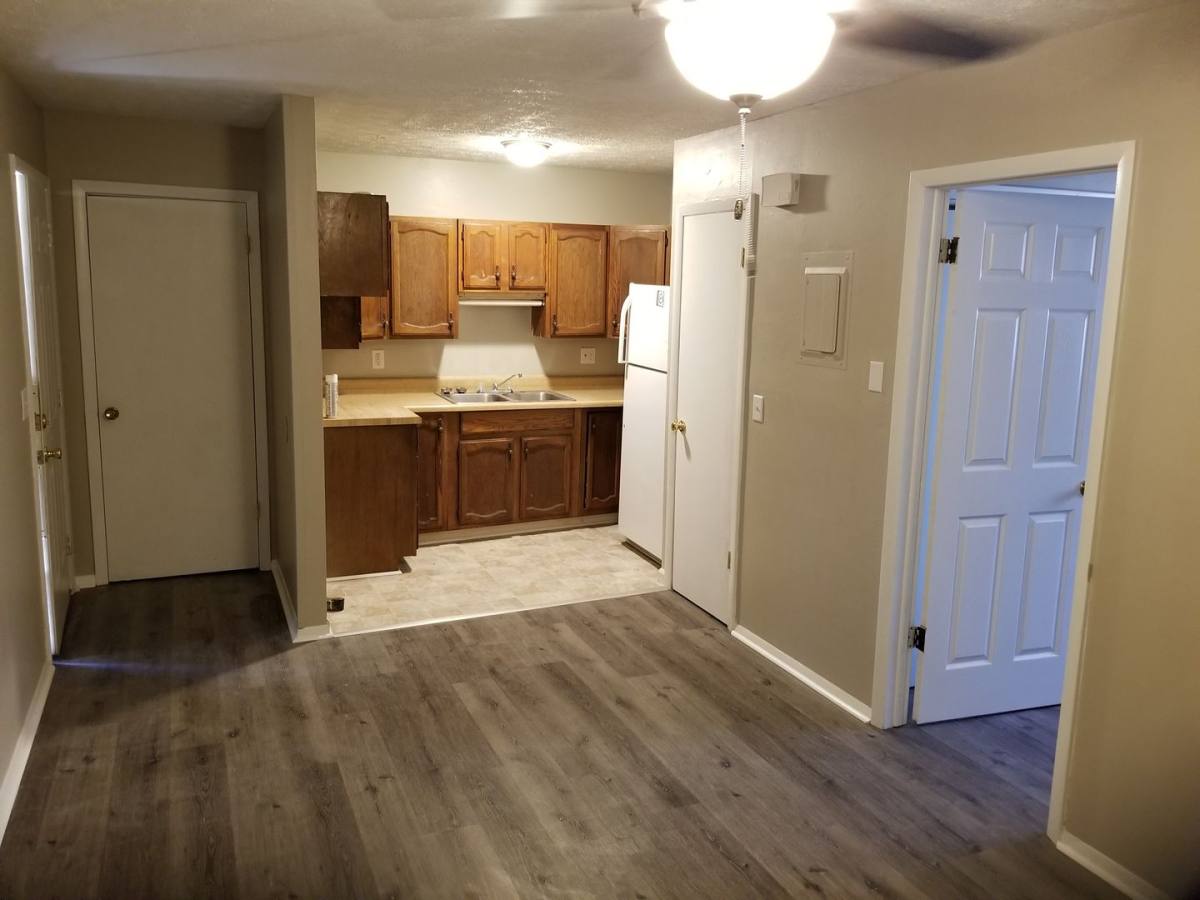 Apartment for rent at 1124 9th Ave, Huntington, WV 25701