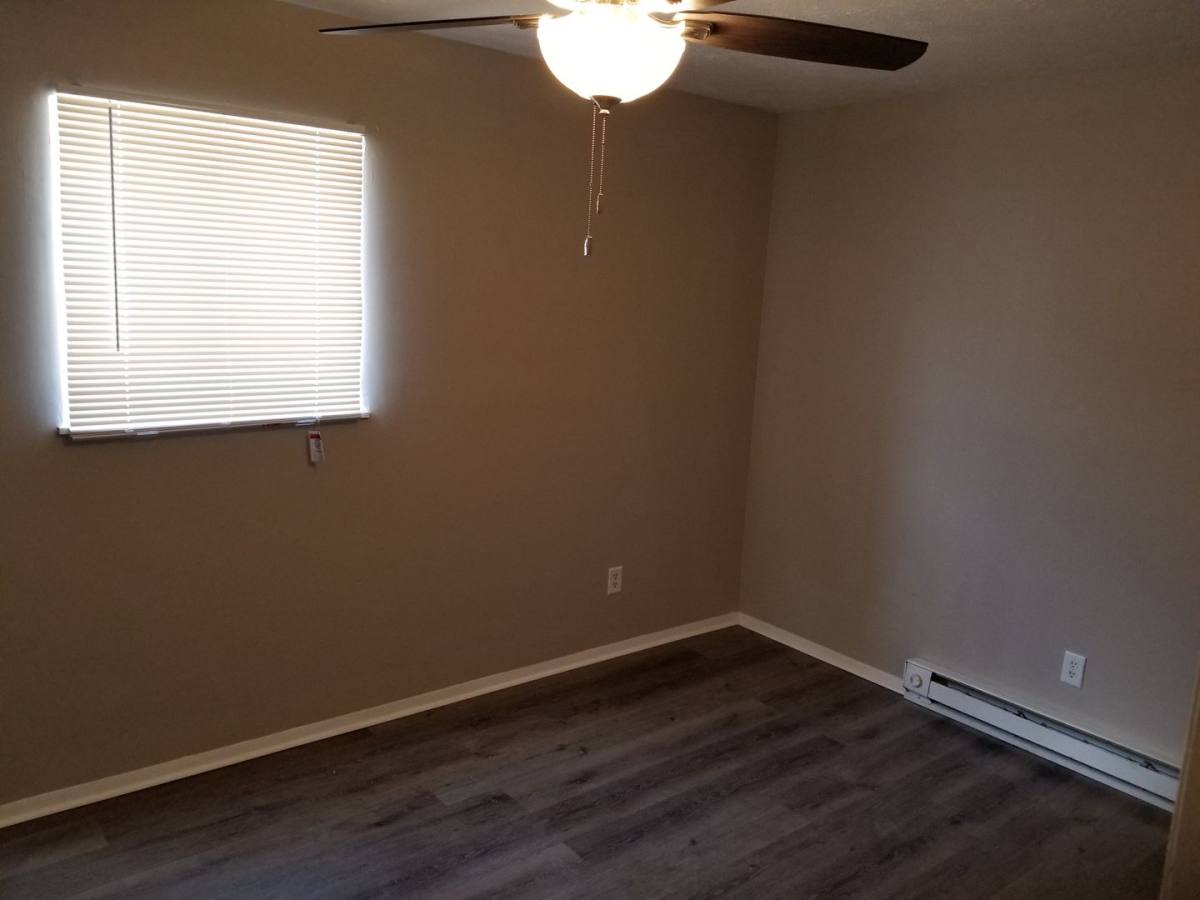Apartment for rent at 1124 9th Ave, Huntington, WV 25701