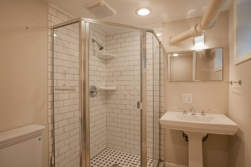 House for rent at 7434 SE Duke St #B, Portland, OR 97206