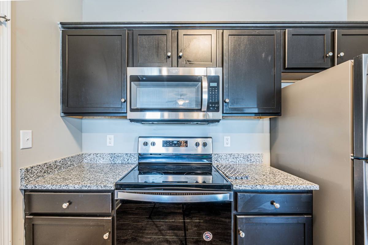 Apartment for rent at 442 Bourbon St, Bowling Green, KY 42104