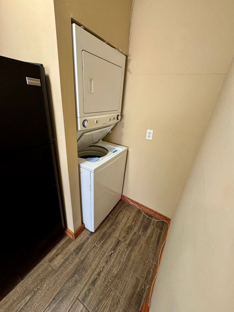 Apartment for rent at 453-455 E 16th Ave, Columbus, OH 43201
