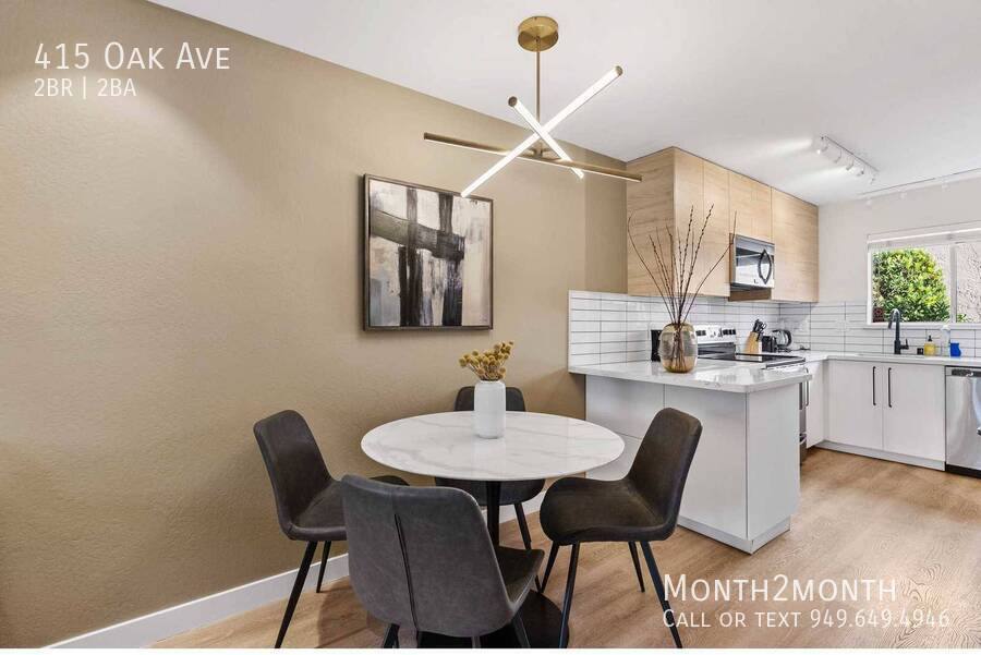 Townhouse for rent at 415 Oak Ave, Redwood City, CA 94061