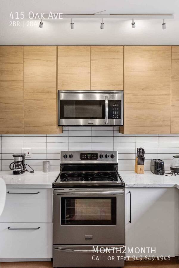 Townhouse for rent at 415 Oak Ave, Redwood City, CA 94061