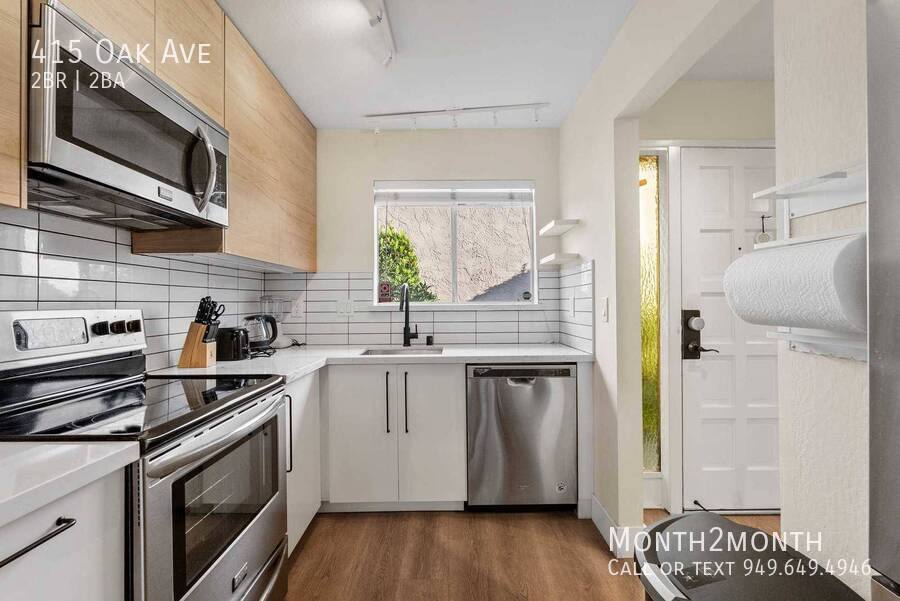 Townhouse for rent at 415 Oak Ave, Redwood City, CA 94061