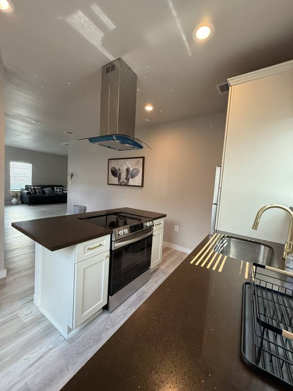 Apartment for rent at 2115 Fulton St #B, Houston, TX 77009