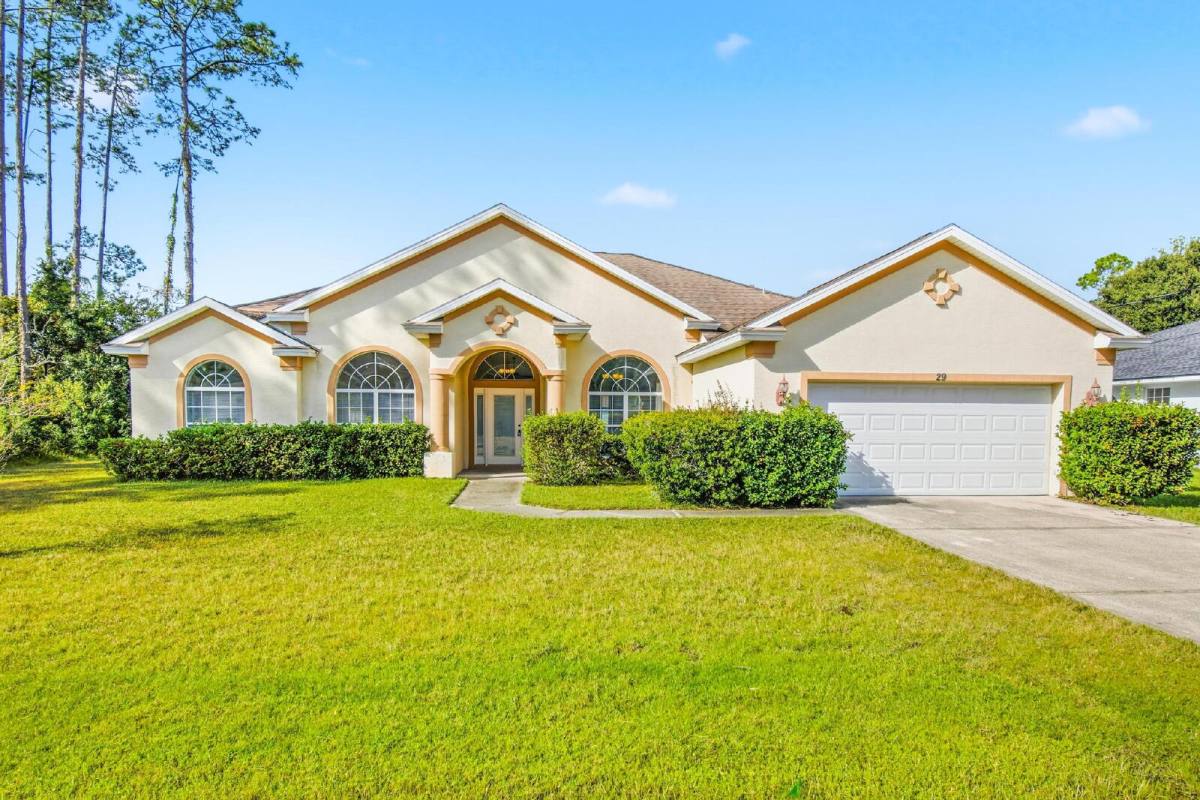 House for rent at 29 E Diamond Dr, Palm Coast, FL 32164