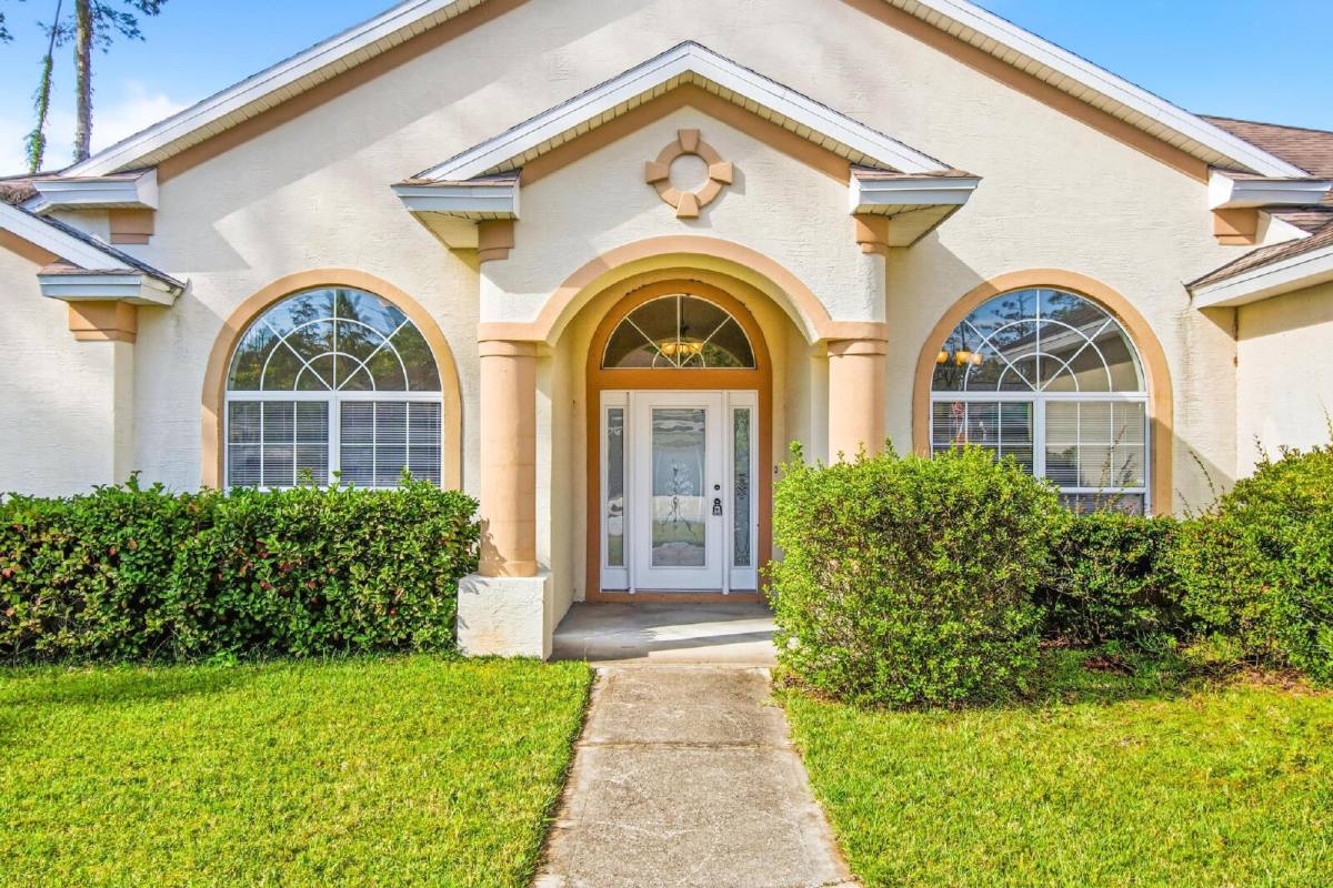 House for rent at 29 E Diamond Dr, Palm Coast, FL 32164