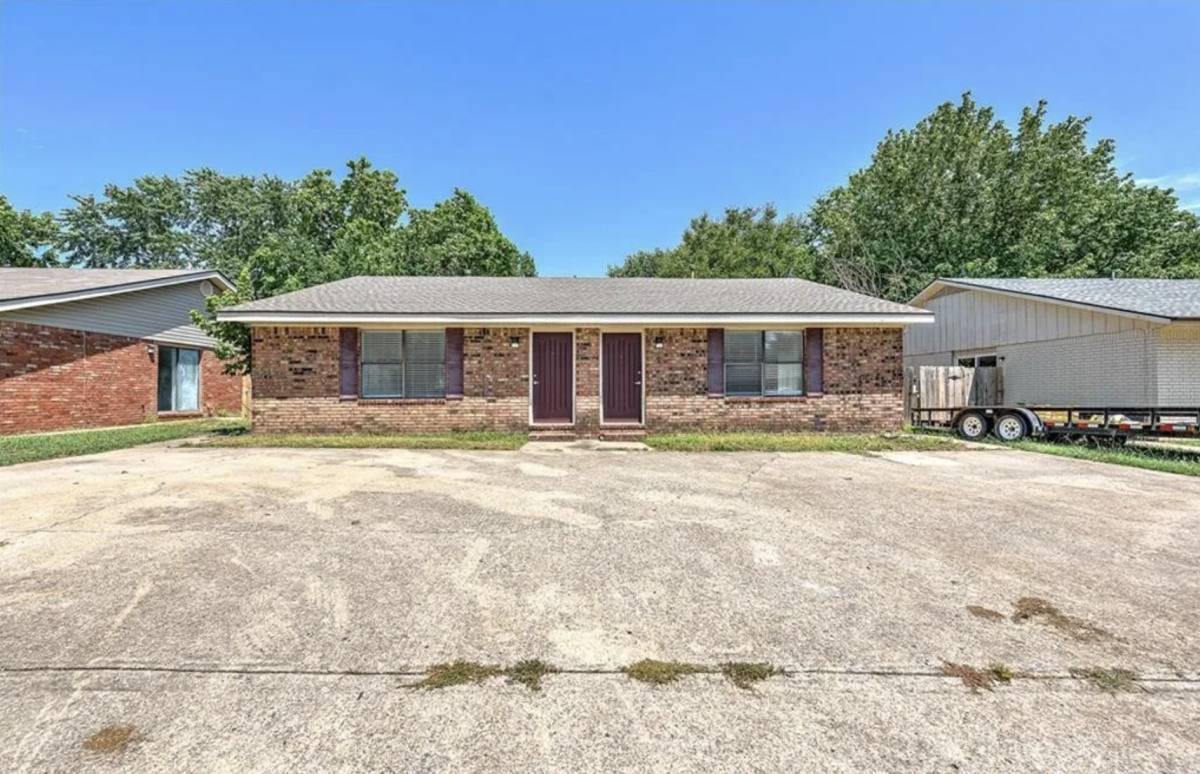 Townhouse for rent at 2734 N Arroyo Ave, Fayetteville, AR 72703