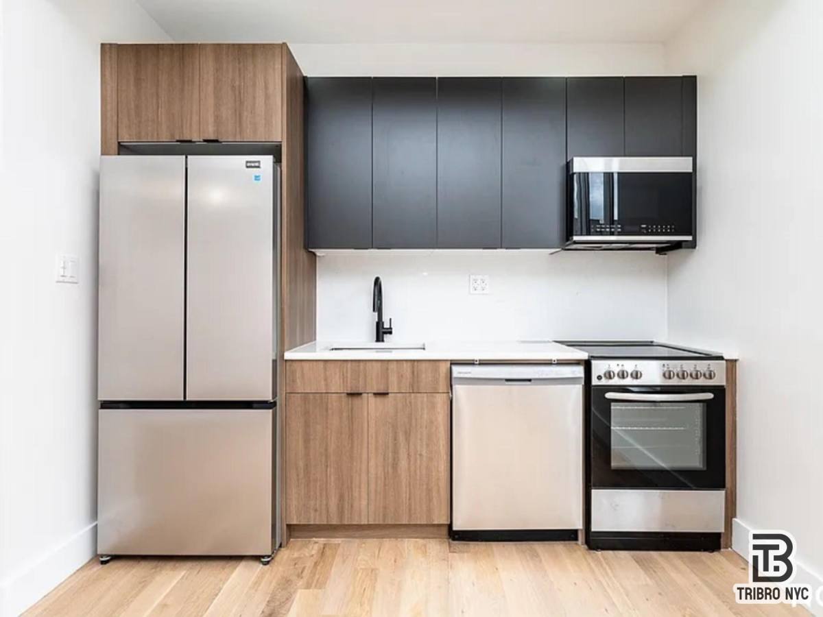 Apartment for rent at 96 Moore St #3B, Brooklyn, NY 11206
