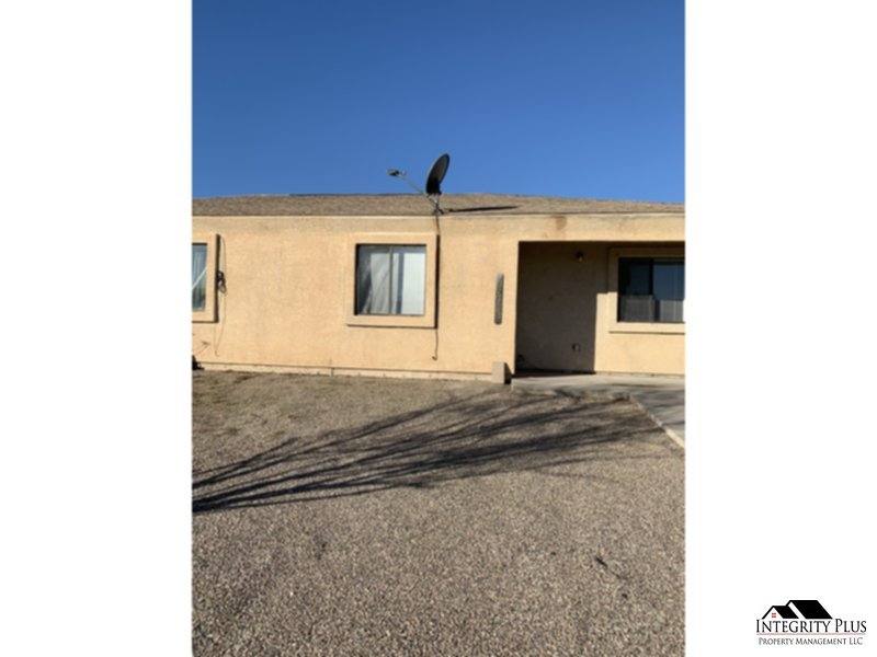Townhouse for rent at 15636 S Yava Rd #B, Arizona City, AZ 85123