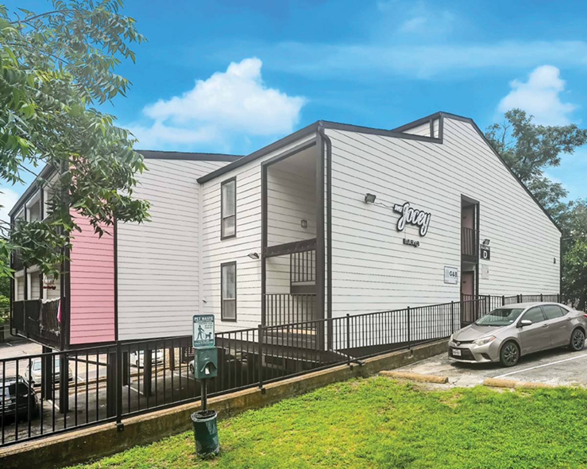 Apartment for rent at 301 W 29th St, Austin, TX 78705