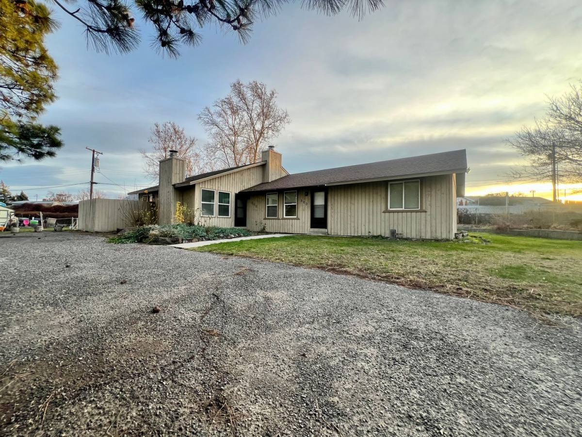 Apartment for rent at 500 502 Conway Place, Kennewick, WA 99336