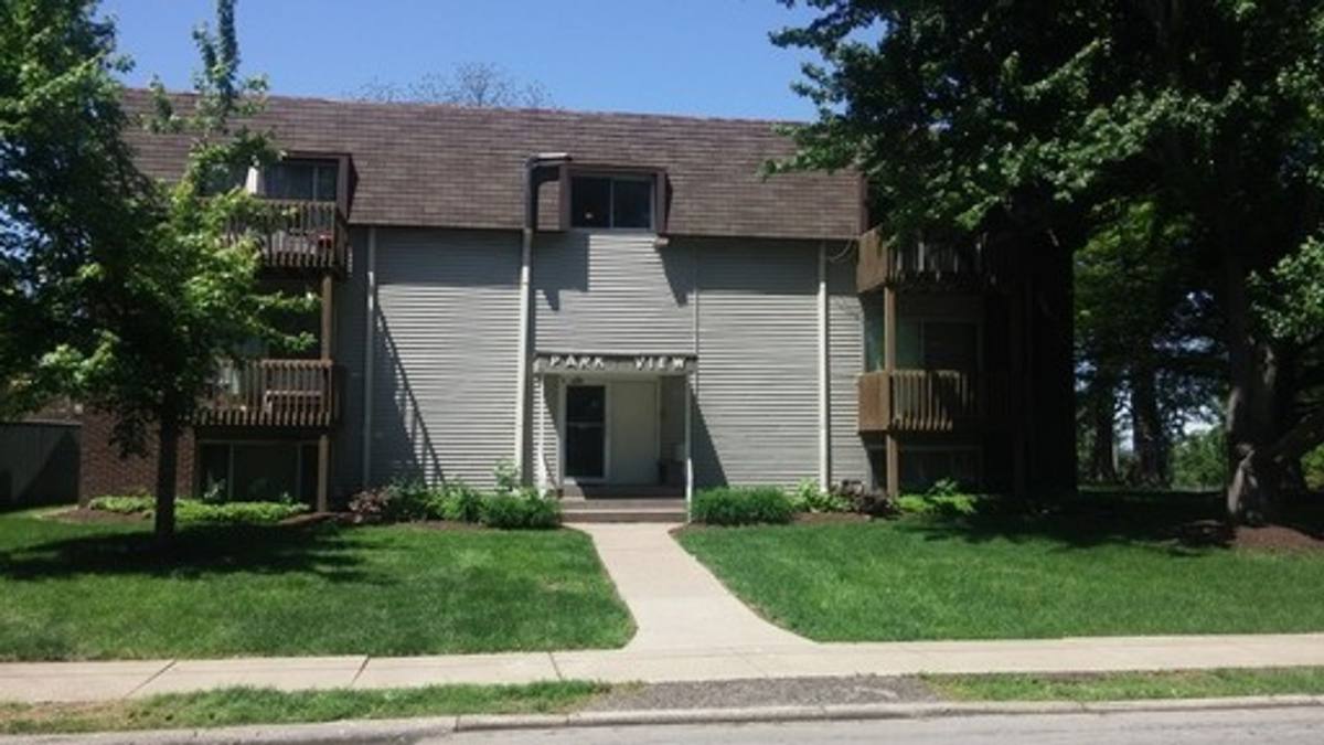Apartment for rent at 1804 16th St, Rock Island, IL 61201