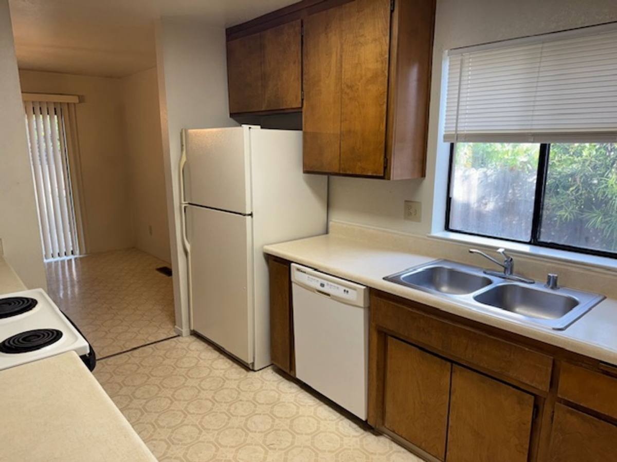 House for rent at 1678 E St, Napa, CA 94559