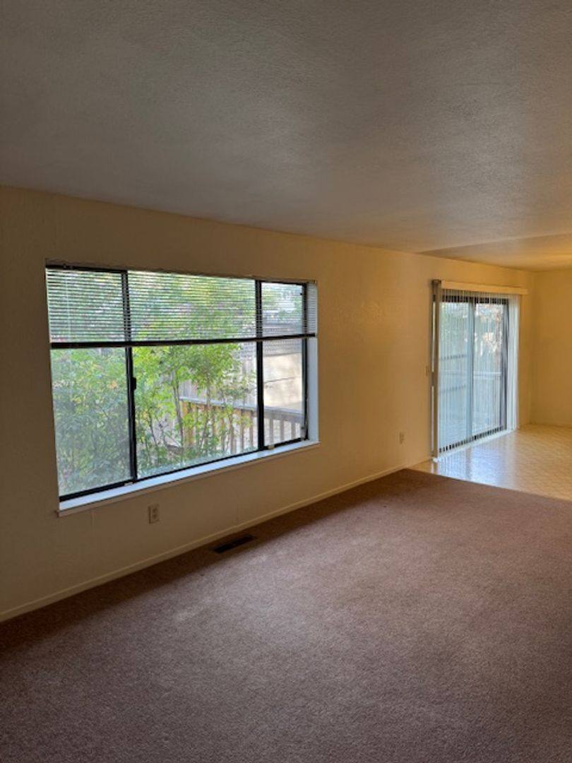 House for rent at 1678 E St, Napa, CA 94559