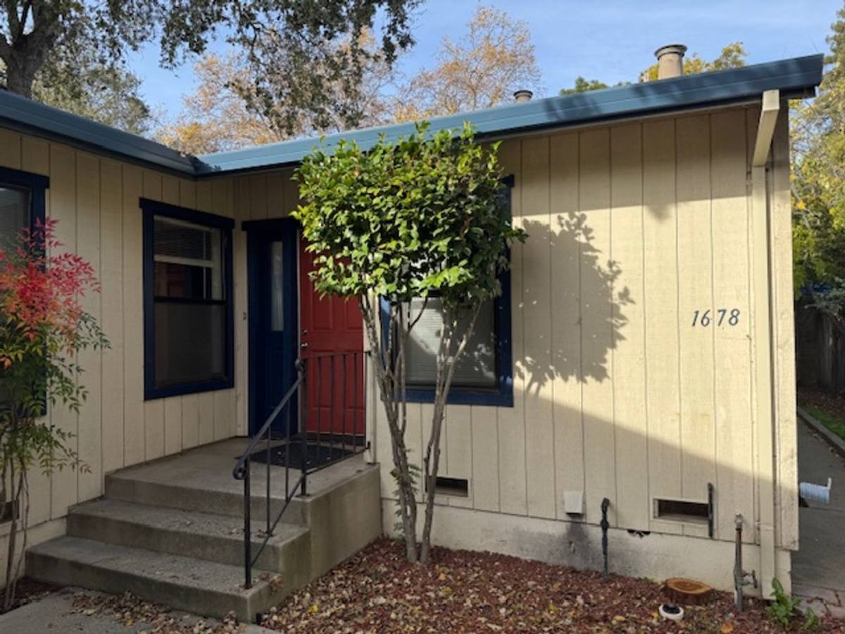 House for rent at 1678 E St, Napa, CA 94559