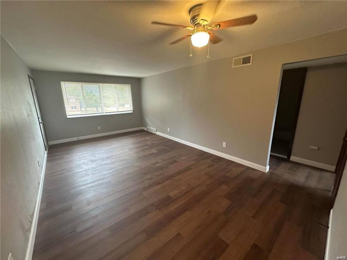 Apartment for rent at 14 Bruce, Florissant, MO 63031