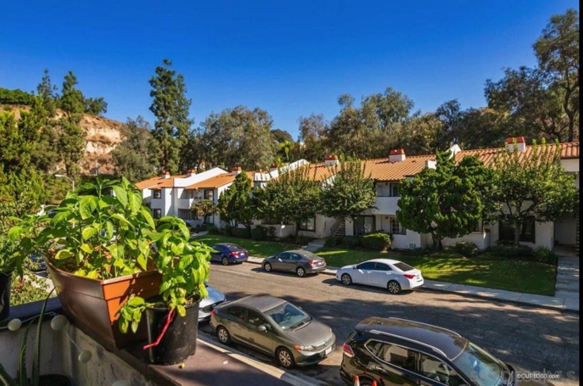 Condo for rent at 5026 Collwood Way, San Diego, CA 92115