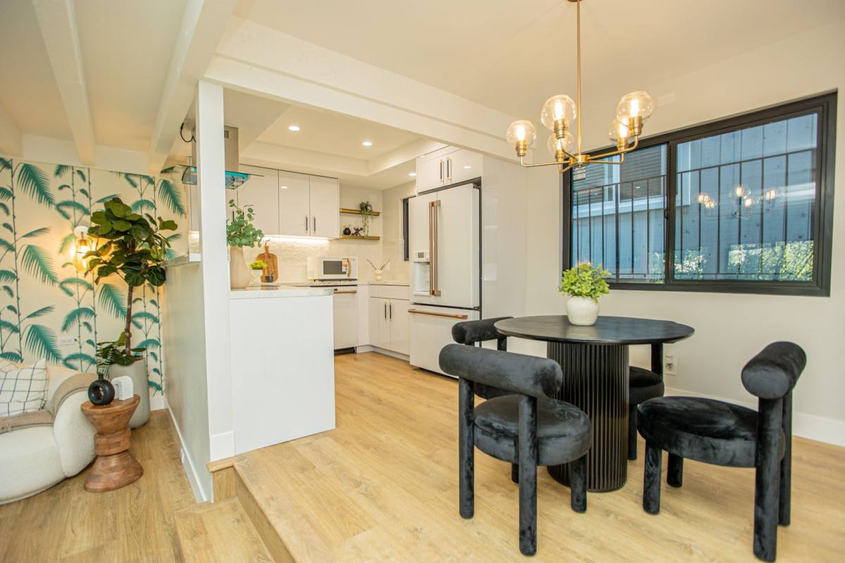 House for rent at 319 Heliotrope Ave, Corona Del Mar, CA 92625