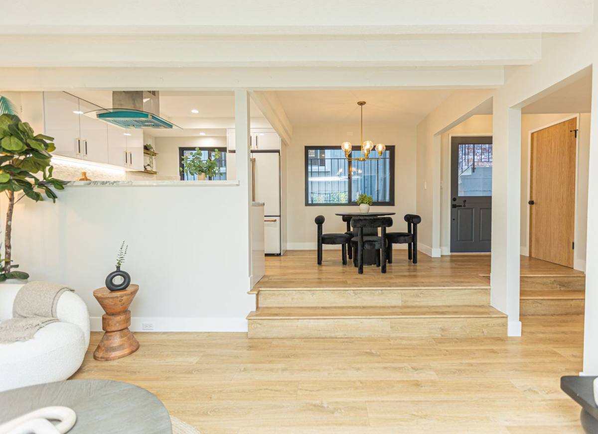 House for rent at 319 Heliotrope Ave, Corona Del Mar, CA 92625
