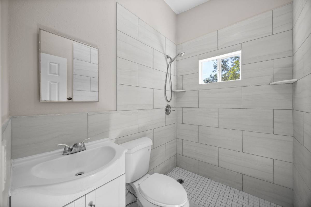 House for rent at 818 28th St Circle E, Bradenton, FL 34208