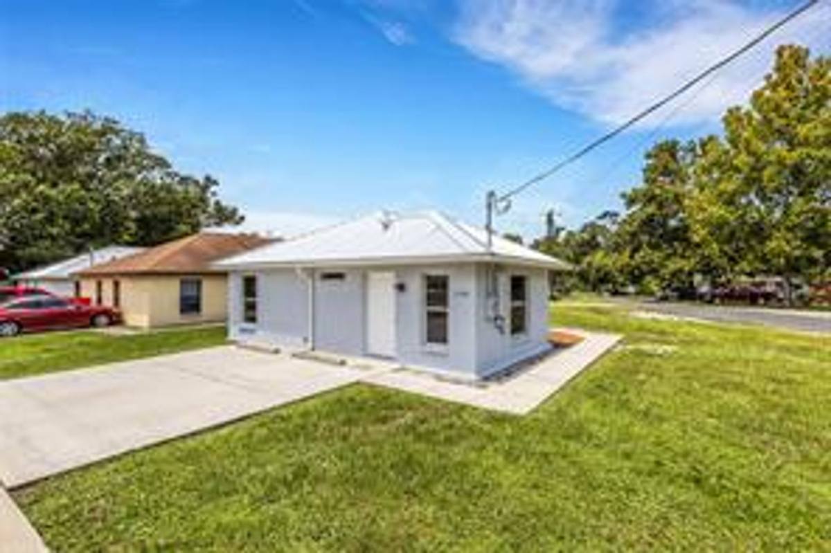 House for rent at 3100 W Reynolds St, Plant City, FL 33566