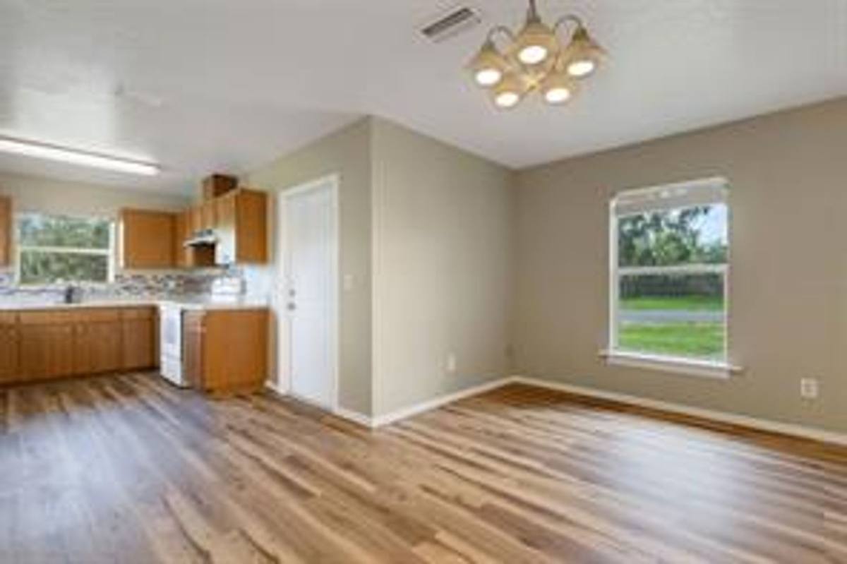 House for rent at 3100 W Reynolds St, Plant City, FL 33566